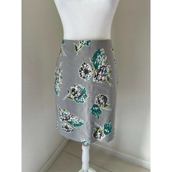Ann Taylor Skirt - Picture 1 of 6
